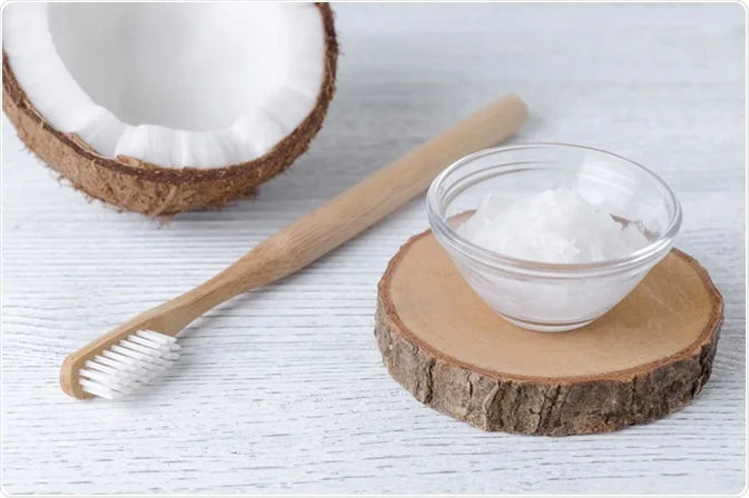 Coconut oil for oral hygiene: How to use it as a natural mouthwash and toothpaste